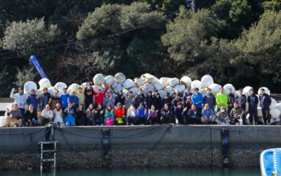 真珠養殖場の浜掃除を実施しました